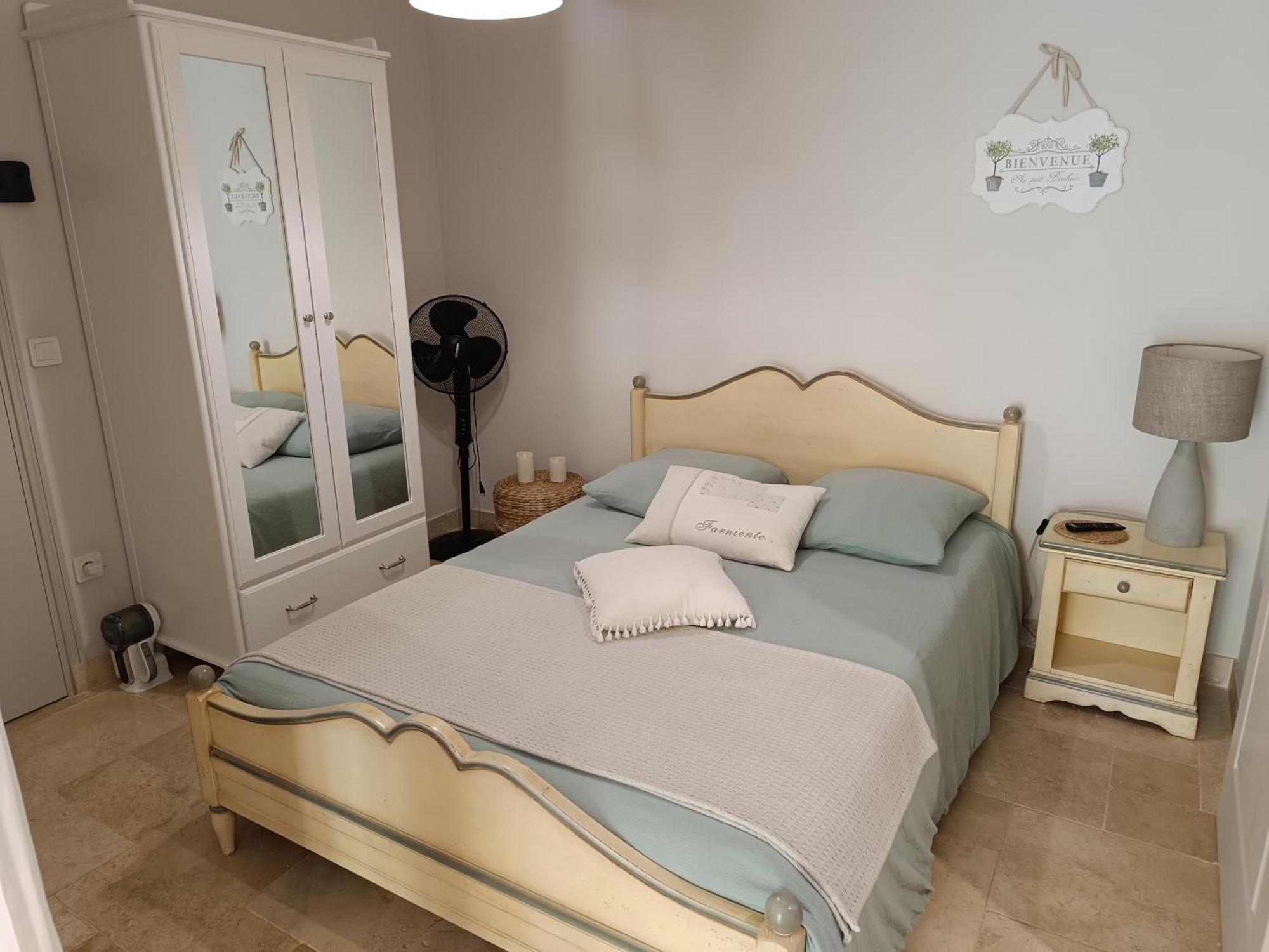 La Petite Perle, Balneo En Supplement, Le Clos Des Perles Tourtour Exterior foto